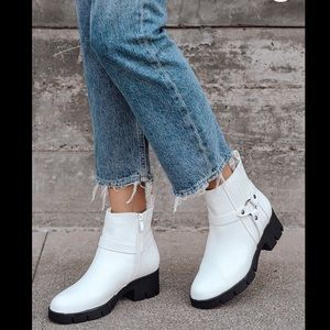 Lulu’s Rachael White Ankle Boots